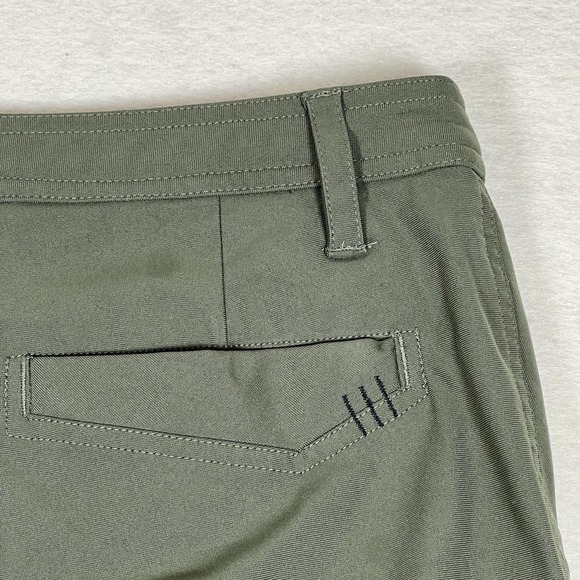 Lululemon Shorts Mens 36 Dark Olive Chino Golf Performance Stretch Athleisure - Picture 7 of 9